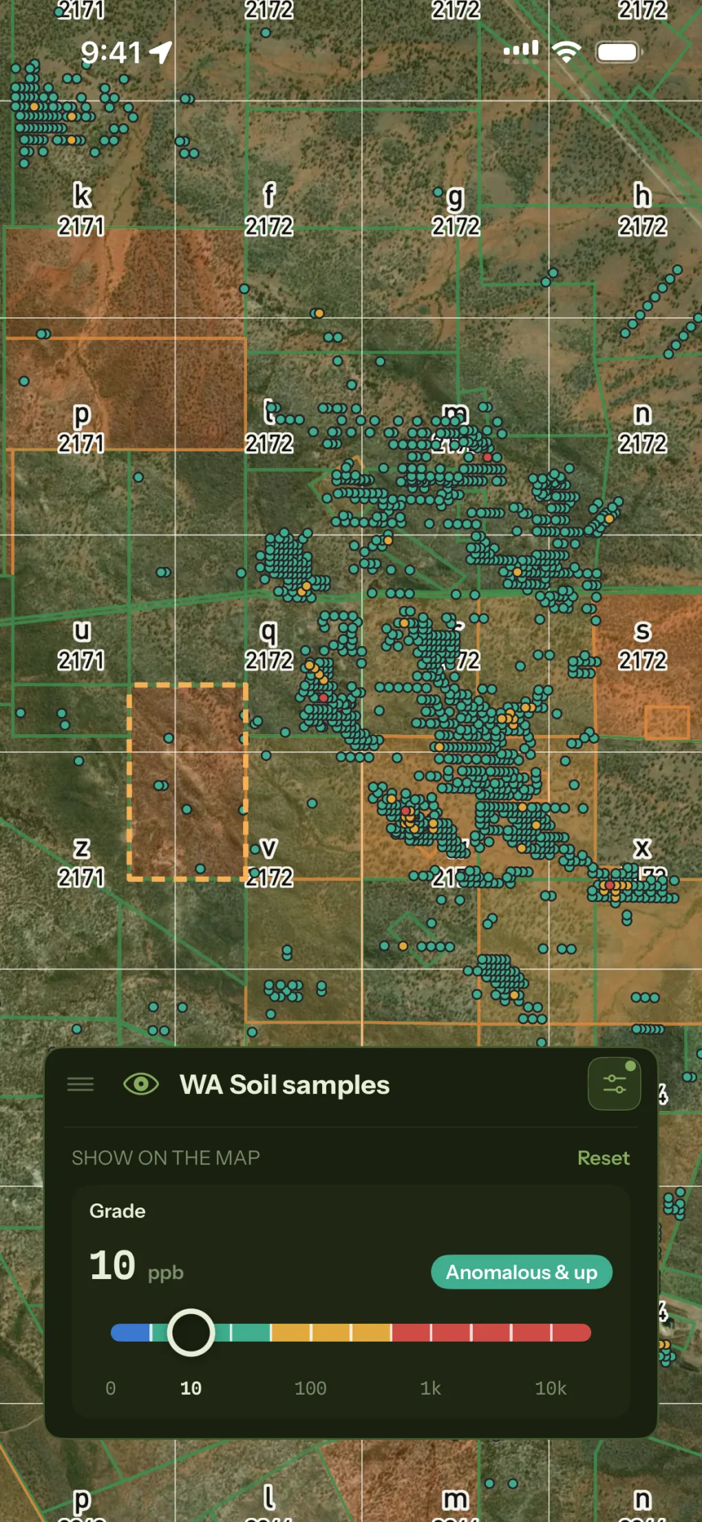 WA Soil samples layer settings, filtering the sample points on the map by grade with an anomalous-and-up slider.